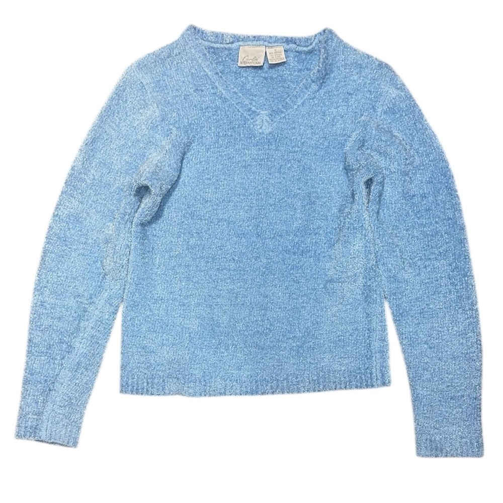 Chic Light Blue V-Neck Sweater